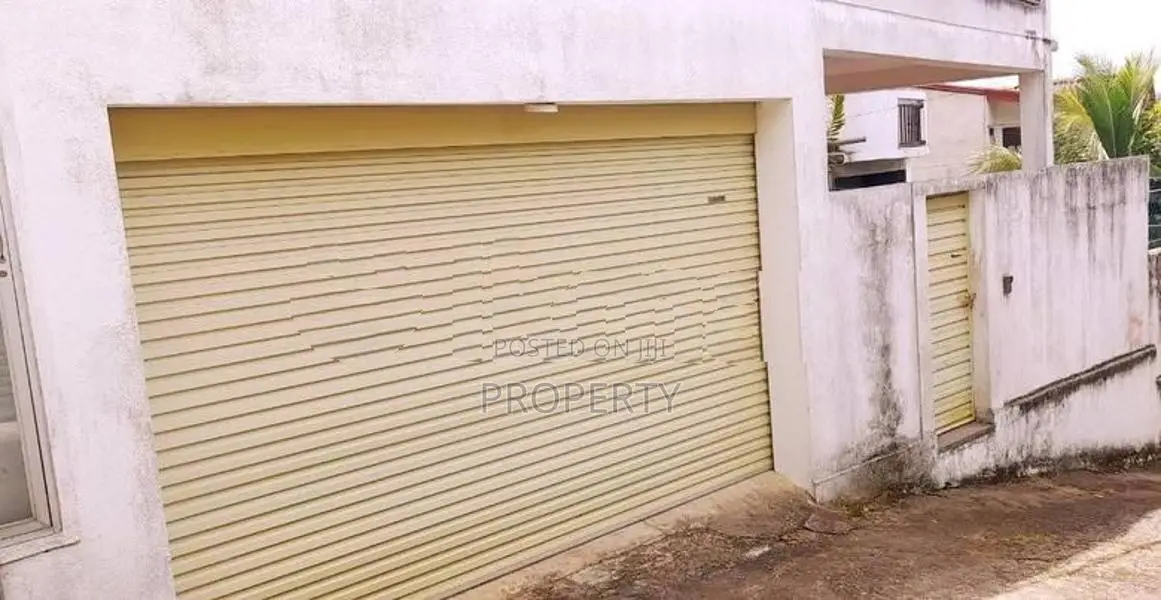 4 Br 18 Perch House for Sale in Kandy Katugastota City Limit