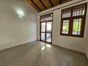 4 Bedrooms Unfurnished House Near Itn Battaramulla for Rent
