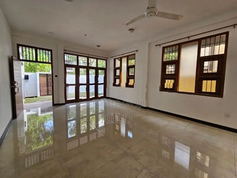 4 Bedrooms Unfurnished House Near Itn Battaramulla for Rent