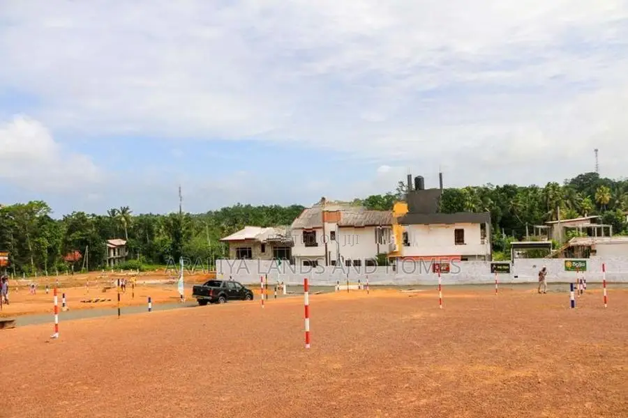 Kesbewa - Kindelpitiya Land For Sale