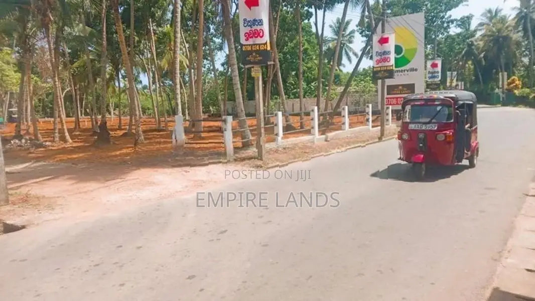 Plots for Sale in Near Panadura Hirana Road
