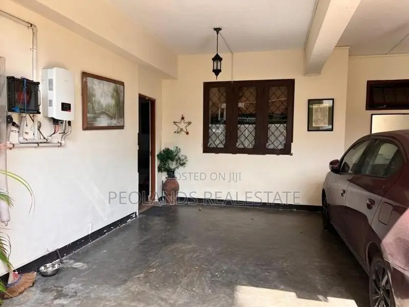 (NAR732) 2BR Apartment for Rent in Colombo 03