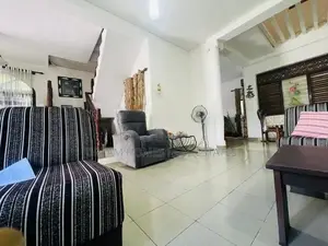 Spacious 6 Bedroom House for Sale in Makola, Kiribathgoda