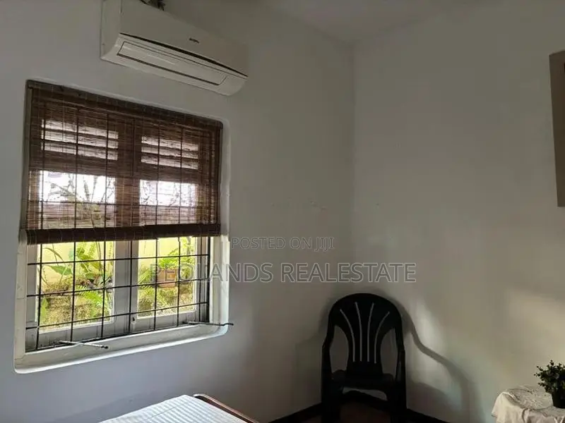 (NAR732) 2BR Apartment for Rent in Colombo 03