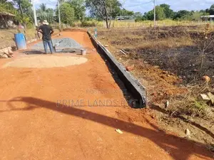 මරදන්කඩවල නගරයෙන් සින්නක්කර බිම්කොටසක්