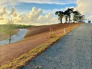 කළුතර නගරයට ලඟින් බිම් කොටස්
