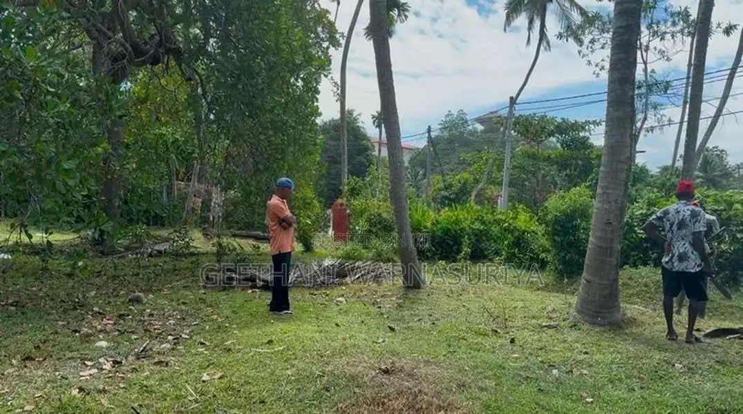 Land for Sale in Matara Kamburugamuwa