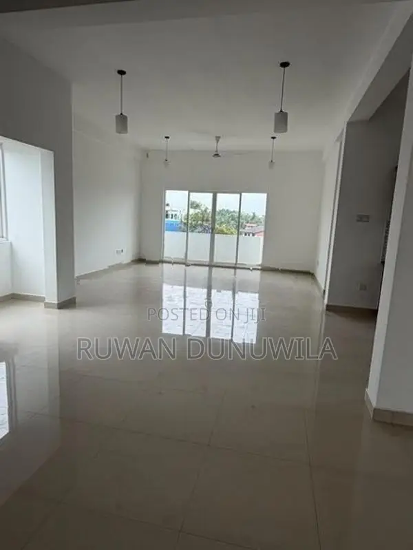 Pannipitiya Depanama Commercial Building for Rent