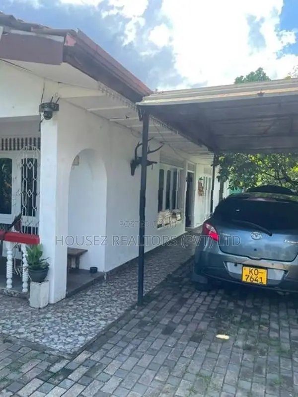 3-Bedroom House for Sale – Angoda Junction