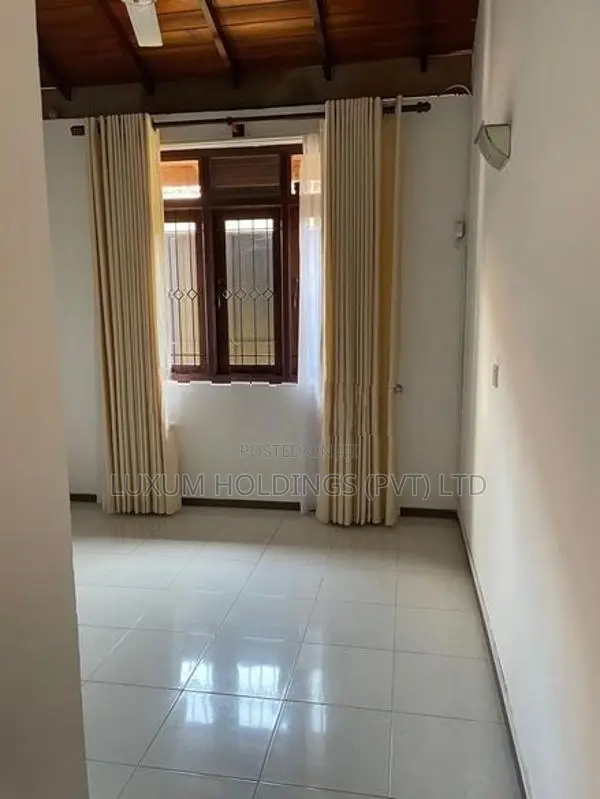 Office For Rent Off Nugegoda Road Pita Kotte [ 2051C ]