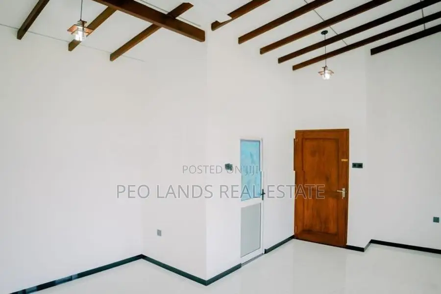 (PH999) Two Storey Luxury House for Sale in Piliyandala