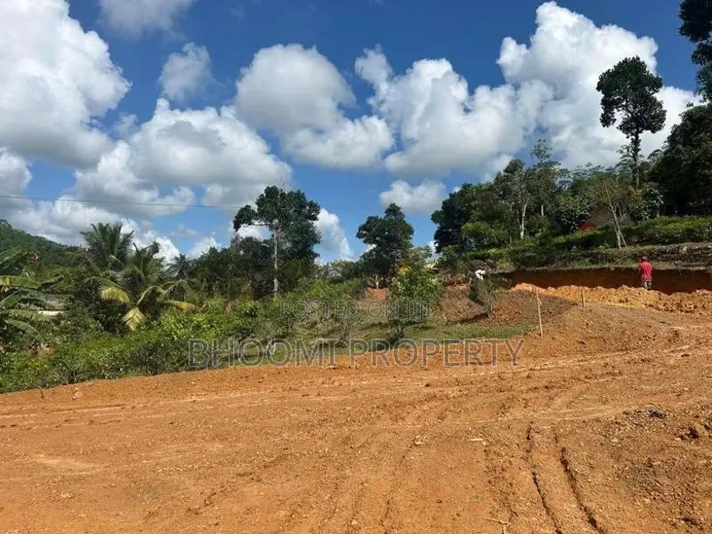 උඩුගම බස් පාරේ ජයන්ති හන්දිය අසලින් හොඳම තැන