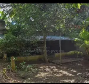 42 Perch Land with Half-Built House – Rambukkana