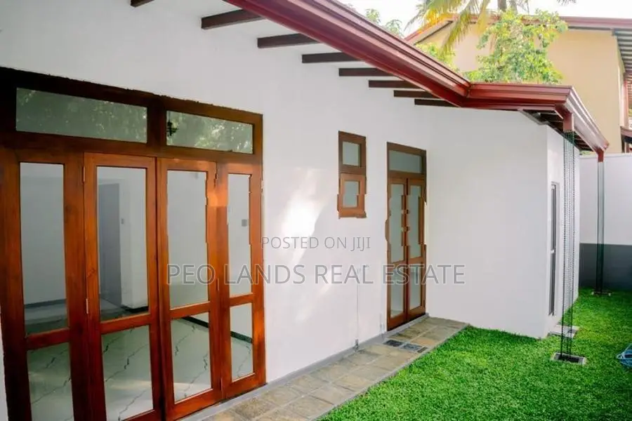 (PH999) Two Storey Luxury House for Sale in Piliyandala