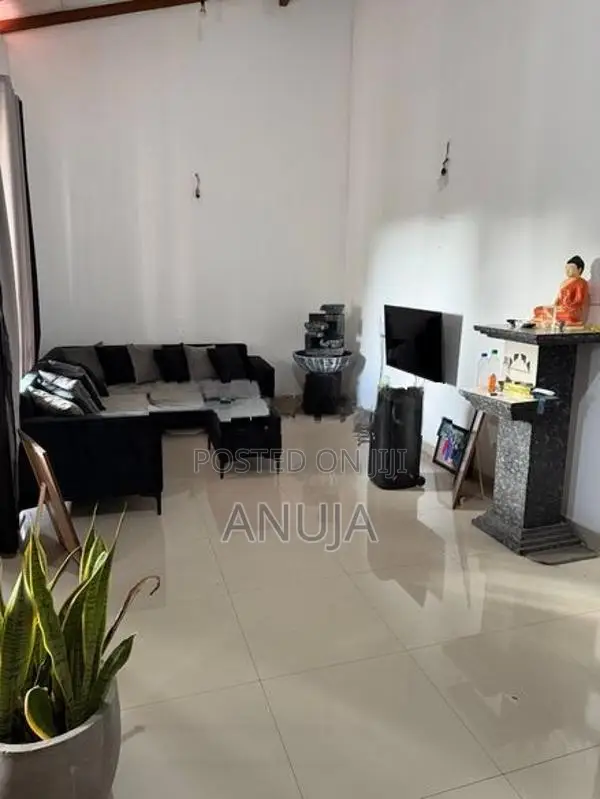 House for Rent with Furnitures (upstair) Hokandara