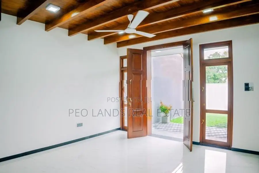 (PH999) Two Storey Luxury House for Sale in Piliyandala