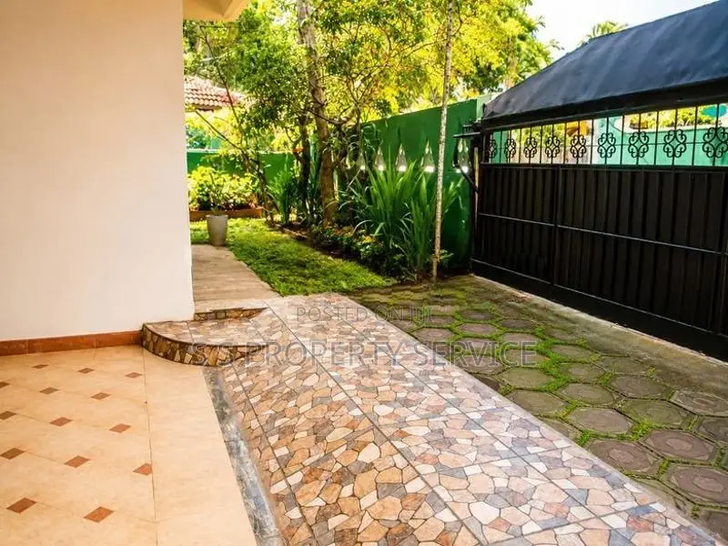 2 Storey House for Sale in Jaela (ssph-423)