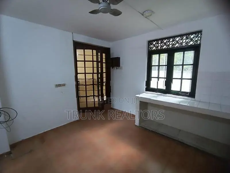 Colombo 04 Commercial space For Rent (NK11536)