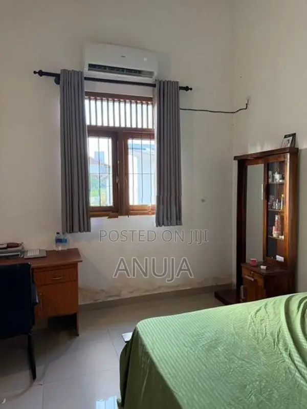 House for Rent with Furnitures (upstair) Hokandara