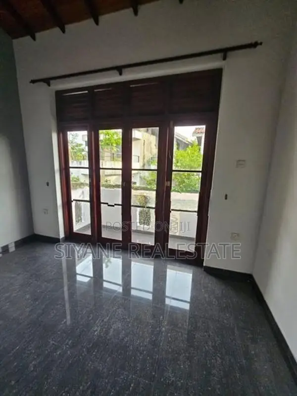 Modern 2-Story House for Sale – Thalawathugoda