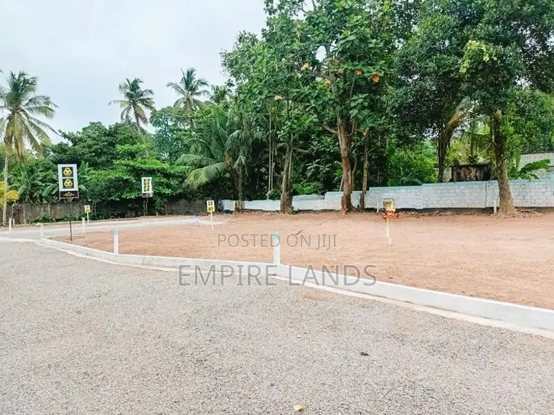Plots for Sale in Near Panadura Hirana Road