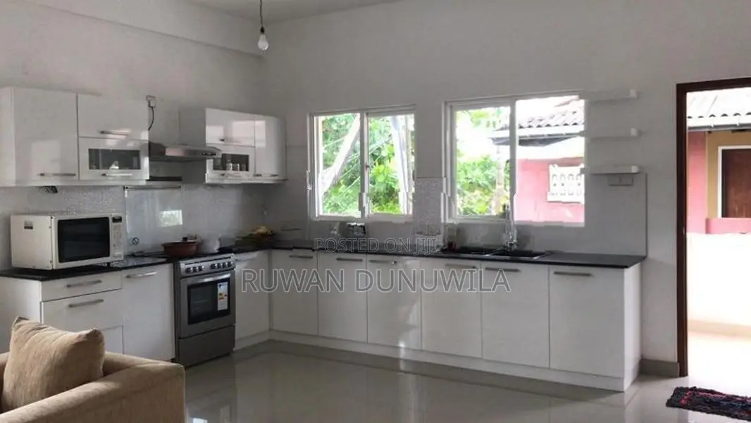 Pannipitiya Depanama Commercial Building for Rent