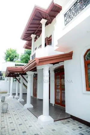 Lake View 6-Bedroom House for Sale – Moratuwa