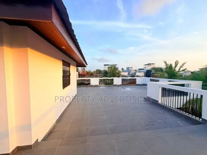 Mount Lavinia 5 BR Brand New House for Sale