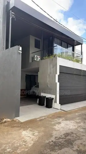Luxury Furnished House for Sale – Lake Road, Battaramulla