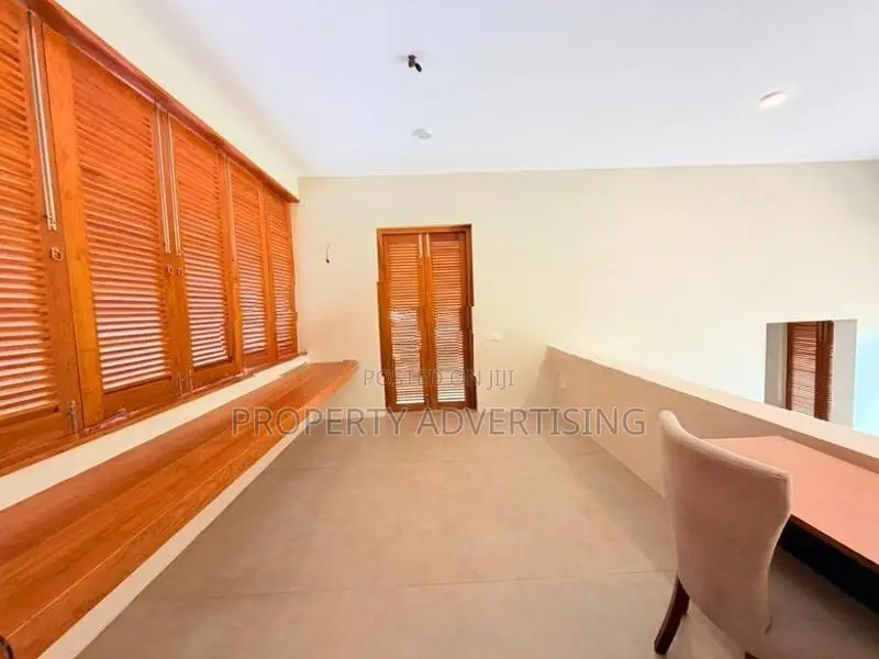 Nugegoda Award-Winning Architect Designed Luxurious House for Sale