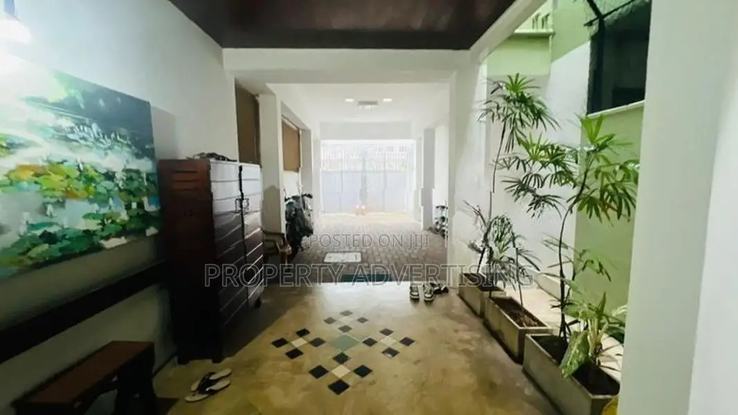 4BR Colombo 07 House For Sale In A Prime Location.