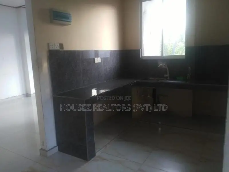 Commercial Building for Rent – Boralesgamuwa