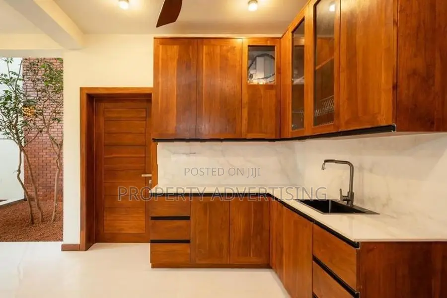Battaramulla Super Luxury Brand New House For Sale