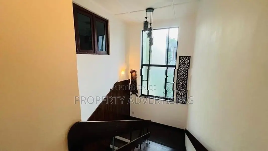 4BR Colombo 07 House For Sale In A Prime Location.