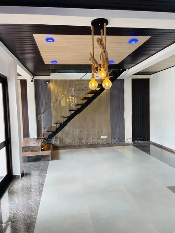 Spacious Luxury Family Home Near Kadawatha – Prime Location