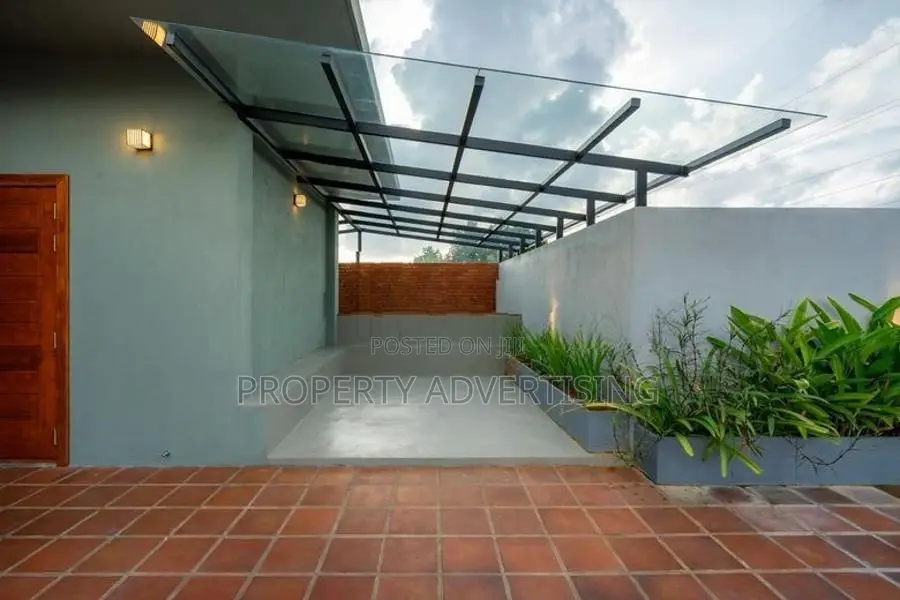 Battaramulla Super Luxury Brand New House For Sale