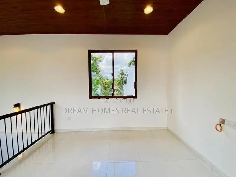10 Perch Brand New Luxury House for Sale in Malabe Kothalawala