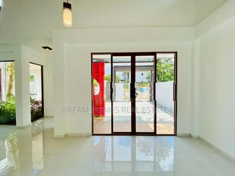 10 Perch Brand New Luxury House for Sale in Malabe Kothalawala