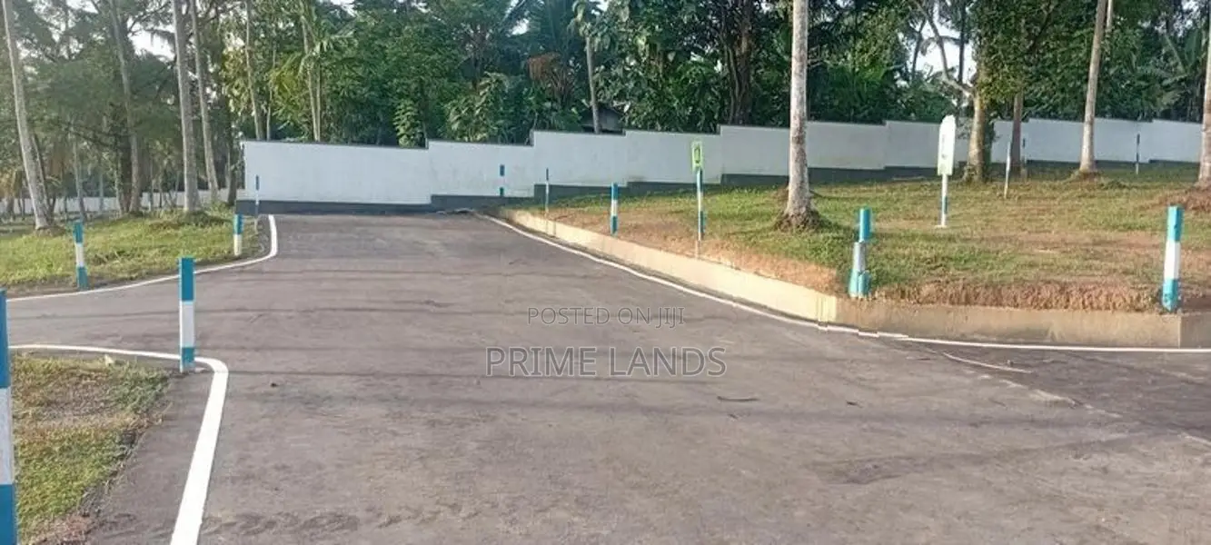 Land in Yakkala