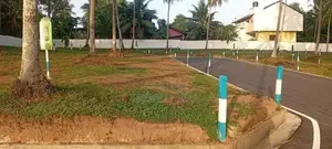 Land in Yakkala