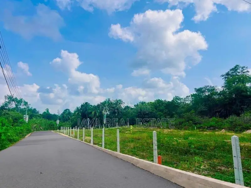 අගනා ඉඩමක් හොරණ