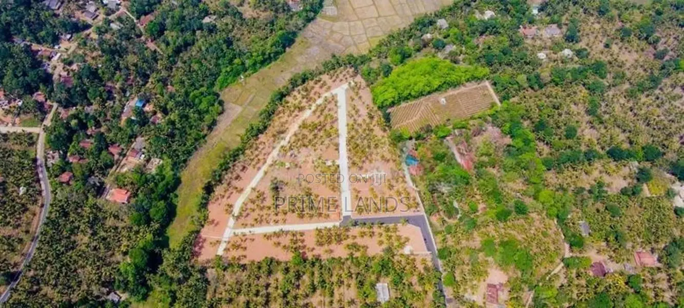 උඩුගම්පොළ වීදියවත්තෙන් ඉඩමක් විකිනීමට