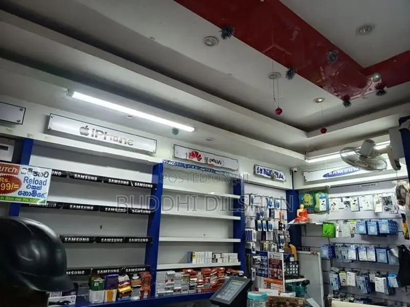 Shop for Sale in Bus Stand Mawathagama