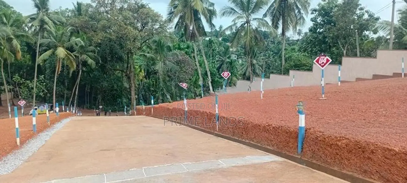 කඩවත නගරයෙන් වටිනා ඉඩමක් විකිනීමට