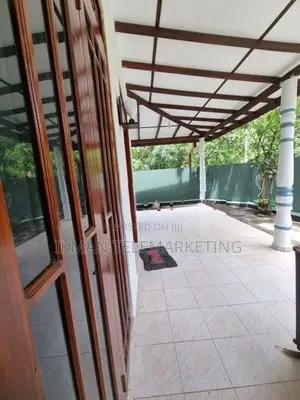 House for Sale in Athurugiriya