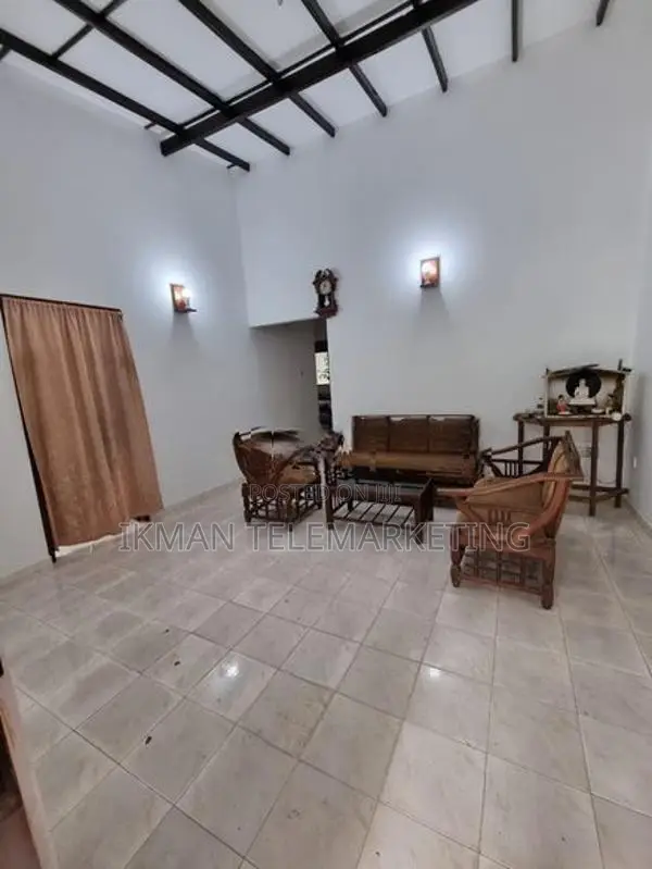 House for Sale in Athurugiriya