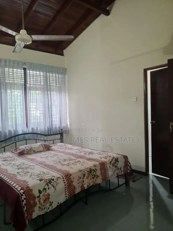26 Perch House for Sale in Kandana