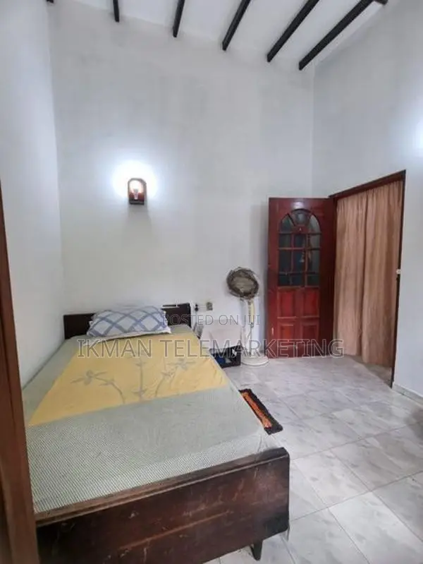 House for Sale in Athurugiriya