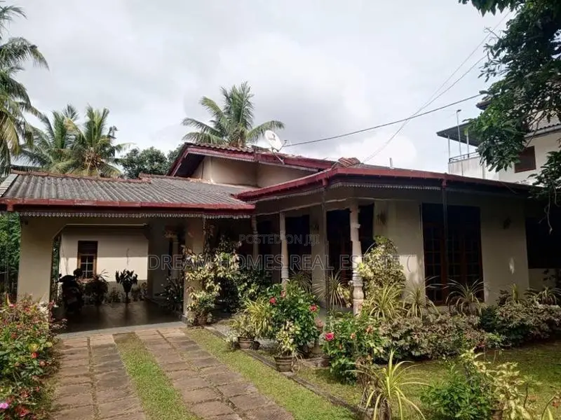26 Perch House for Sale in Kandana