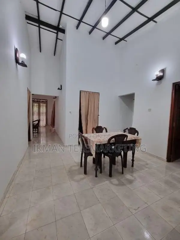 House for Sale in Athurugiriya